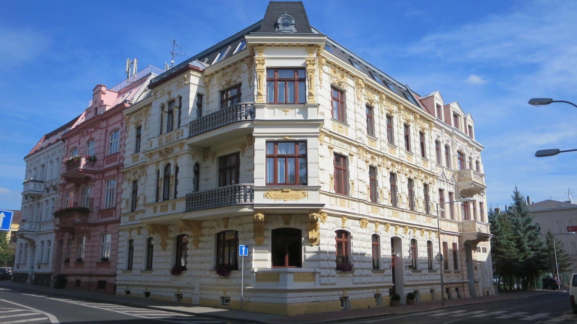 Hotel Antonietta Teplice Kültér fotó