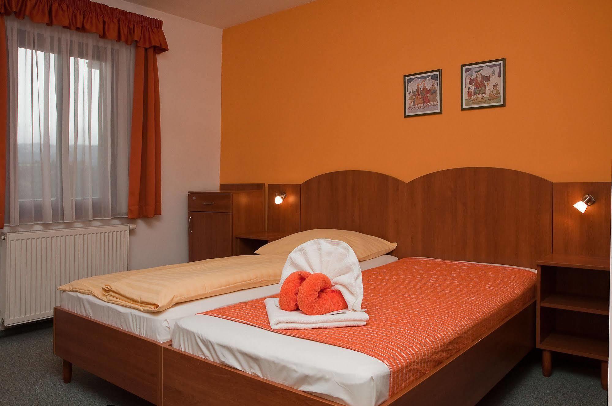 Hotel Antonietta Teplice Kültér fotó