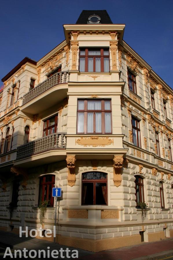 Hotel Antonietta Teplice Kültér fotó